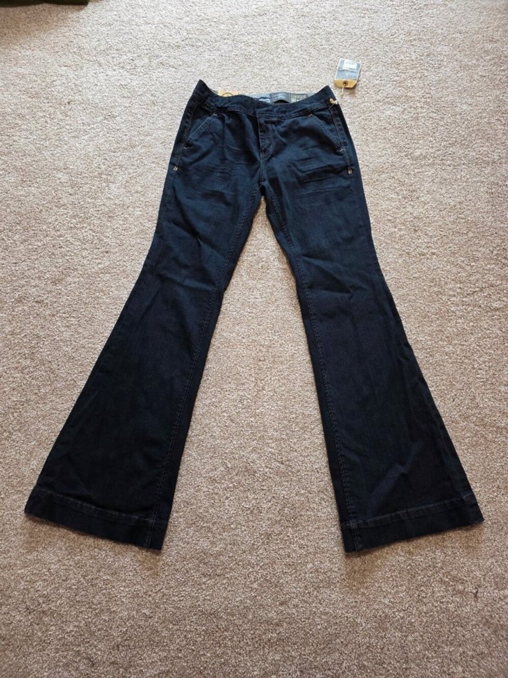Converse One Star Vintage 1908 Women's Dark Denim Flare Leg Jeans Size 4